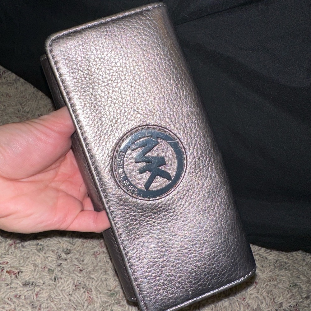 Michael Kors Silver Wallet